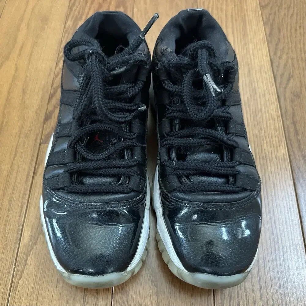 Jordan 10 Retro‎ Low GS 72-10 - Size 4Y